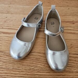 GAP Kids Silver Mary Jane Shoes Size 11